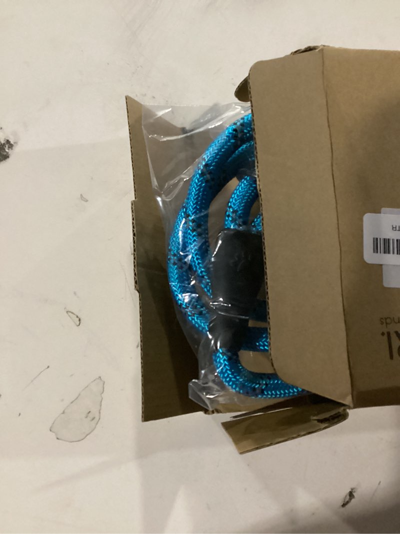 Condition photo showing New/Like New for no pull dog harness adjustable reflective oxford easy control medium large dog harness with a free heavy duty 5ft dog leash medium blue harness+leash
