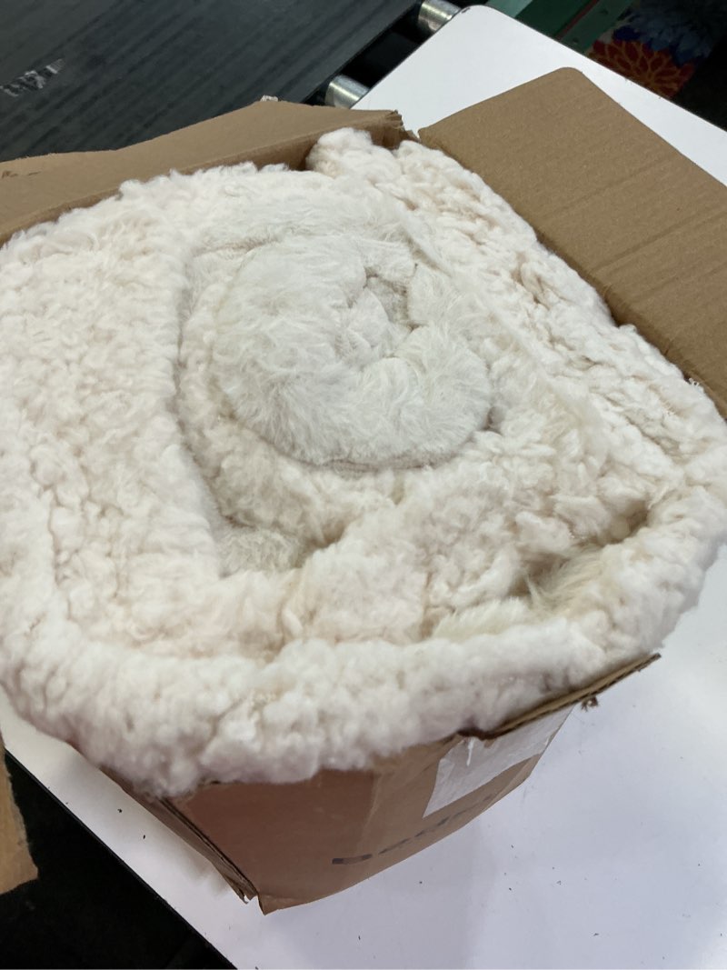 Condition photo showing Good Condition for bedsure comfyfleece™ waterproof dog blankets for large dogs - soft pet cat blanket corduroy fleece for bed protector washable, cozy calming reversible furniture protection,60"x80", cream twin(60x80")-1pc cream