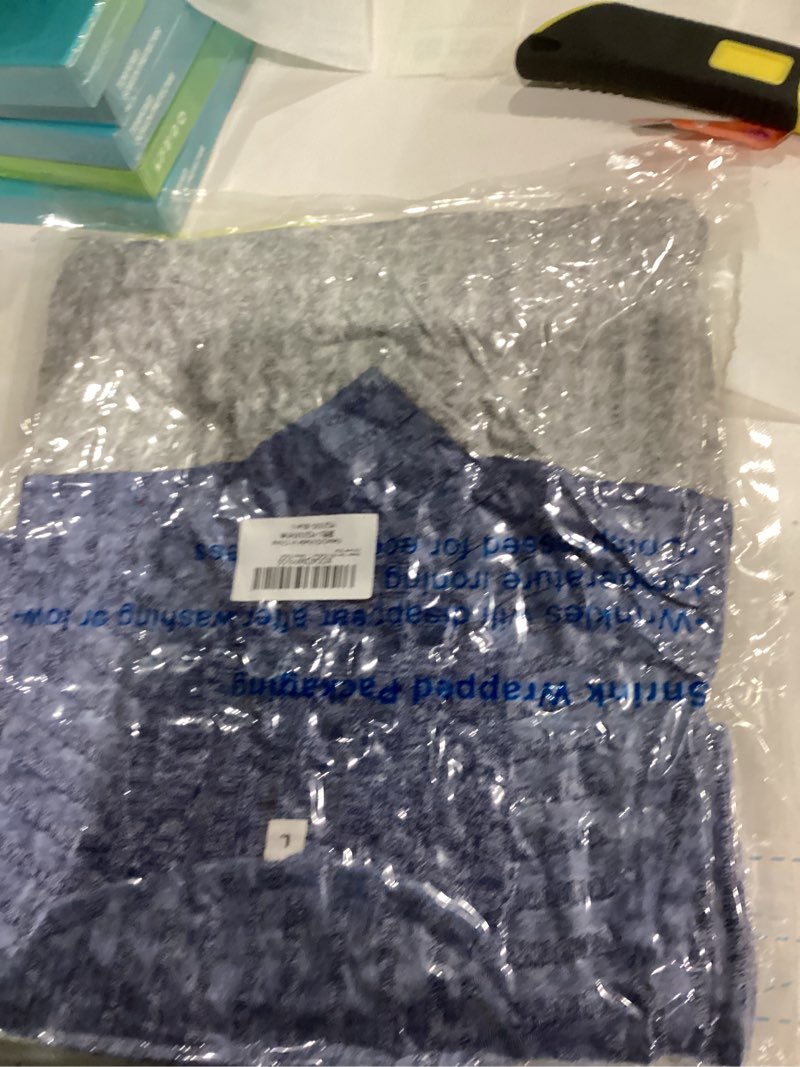 Condition photo showing New/Like New for Womens Tops Fall Fashion Sweatshirts for Women V Neck Long Sleeve Sweaters Lightweight Dressy Casual Pullover Blue X-Large