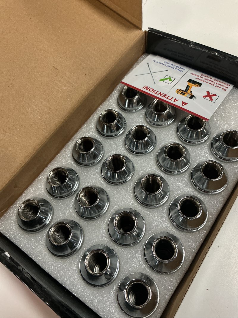 Condition photo showing Good Condition for 20 pcs 9/16-18 pitch studs wheel lug nuts, 1.5 inch height oem factory style acorn seat lug nuts, chrome finish, 7/8" hex, 60 degree conical seat