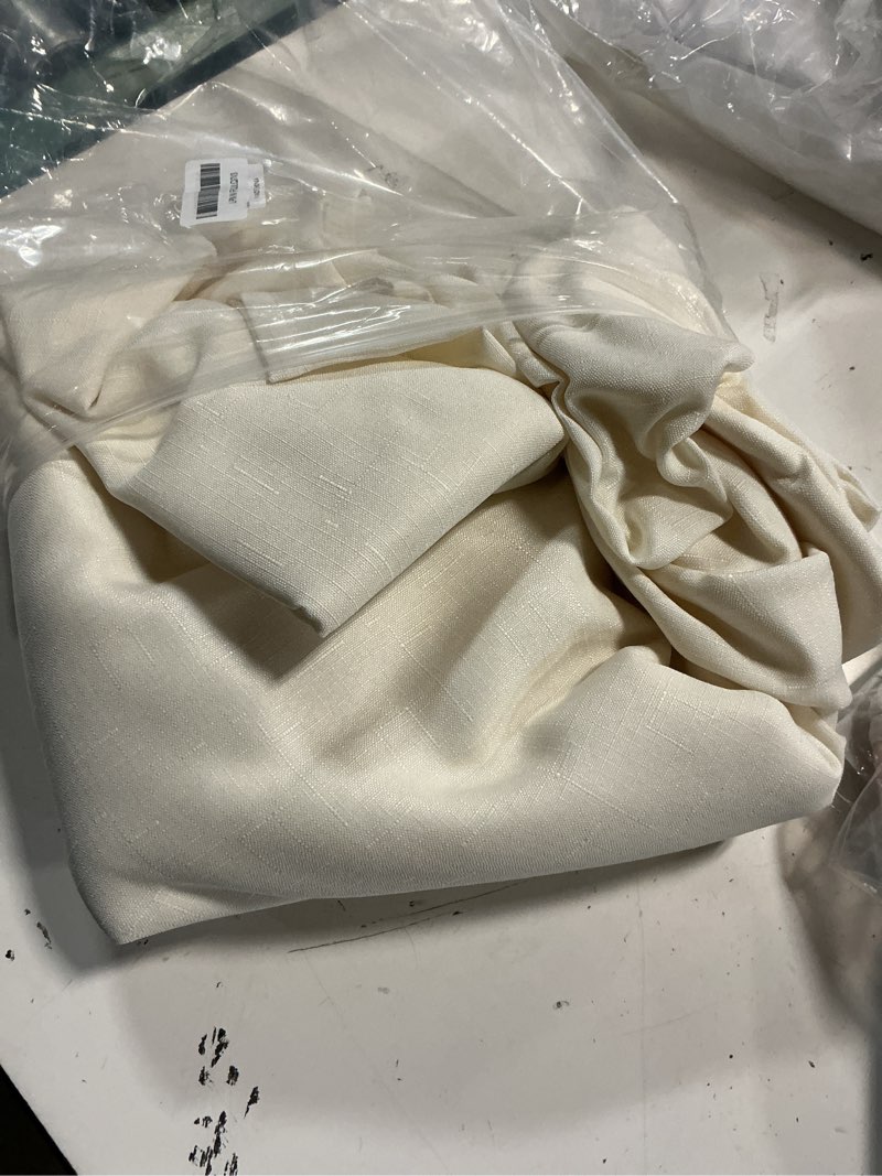 Condition photo showing Good Condition for ausspvoct textured tablecloth rectangle 60x120 water resistant spill-proof wipeable table cloth wrinkle free fabric dining table cover for birthday party farmhouse spring kitchen tablecloths ivory 120" x 60" (rectangular)