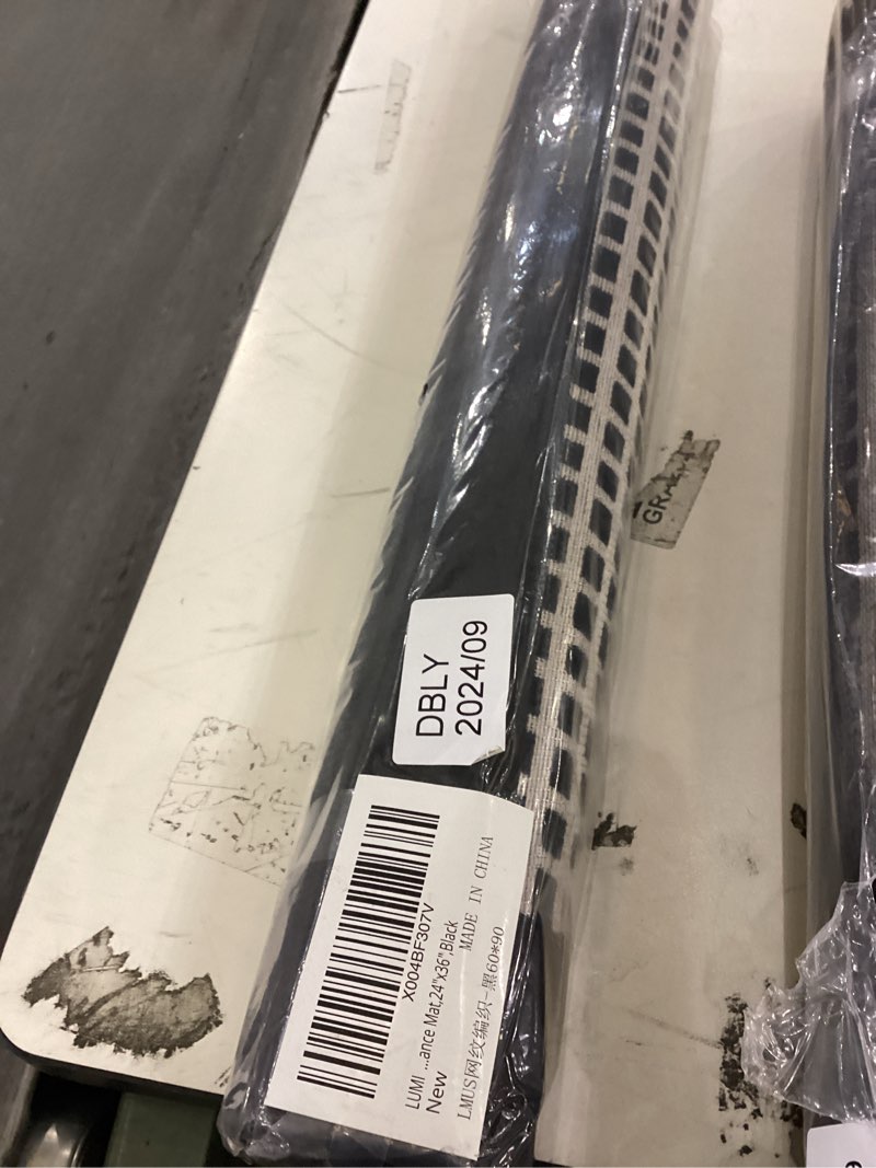 Condition photo showing New/Like New for LUMI Inside Door Mat for Entry 24''x36'', Absorbent, Dirt Trapper, Low Profile Thin, Non Slip Mats with Rubber Backing, Ideal for Indoor, High Traffic, Garage, Entrance, Checkered Black Checkered Black 24" x 36"