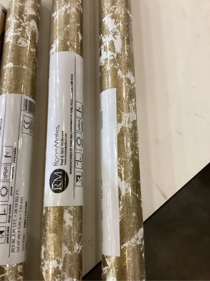 peel and stick wallpaper