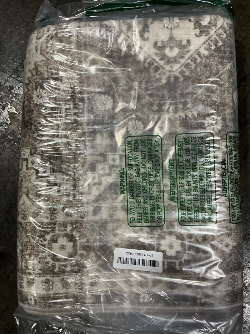 Condition photo showing Good Condition for Rugland 2'6x8' Runner - Stain Resistant Entryway Rug, Anti Slip Backing Hallway Runner Rug, Vintage Tribal Area Rugs (TPR07-Ivory, 2'6x8') Tpr07-ivory 2'6" x 8' (Runner)