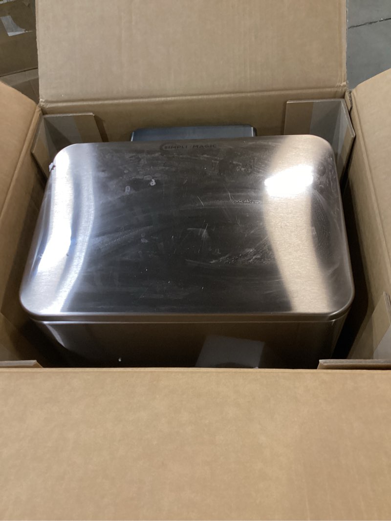 https://lotting-media.assets.bidfta.com/lotting_9e5aa5bd-cd52-4ecd-81b1-1ba9db0f1deb