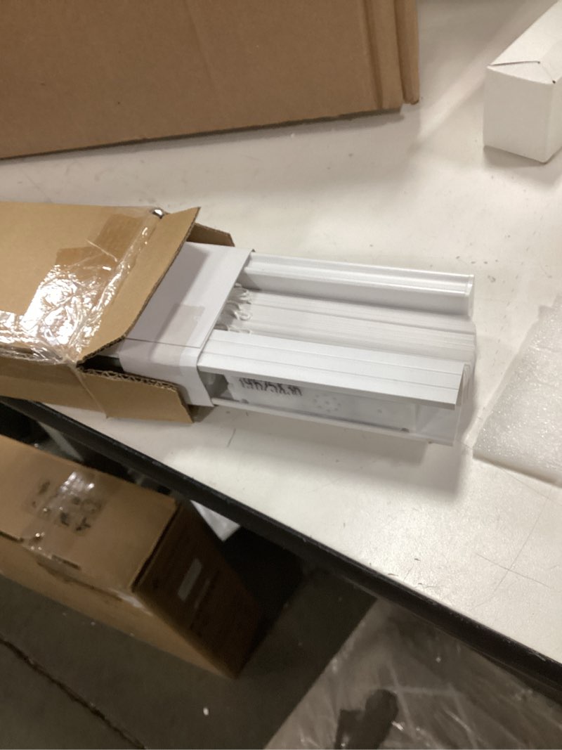 Condition photo showing Good Condition for 100% Privacy L-Shaped Blades Mini Blinds for Indoor Windows 1" Vinyl Cordless Window Blinds for Home, 20" W × 36" H - White White 20" W × 36" H