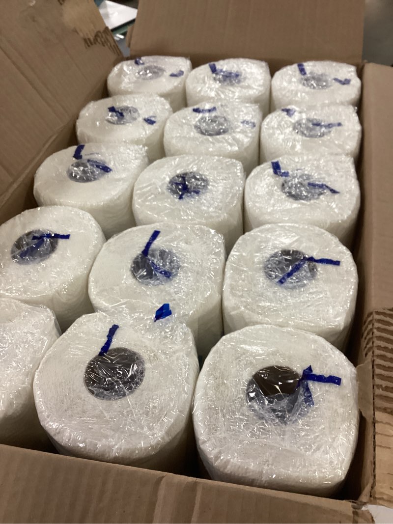 Condition photo showing New/Like New for Georgia-Pacific Sparkle Professional Series 2-Ply Perforated Kitchen Paper Towel Rolls by GP PRO (Georgia-Pacific), 2717201, 70 Sheets Per Roll, 30 Rolls Per Case White 30 Rolls