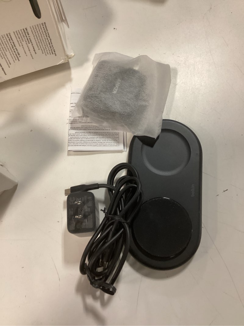 Condition photo showing Good Condition for Belkin 2-in-1 Wireless Charging Pad w/ Qi2 15W + Additional USB-C Port - MagSafe-Compatible Charger, Charging Station for iPhone 16 & 15 Series, Samsung Galaxy S25 Series, AirPods, & More - Black Black 2 in 1