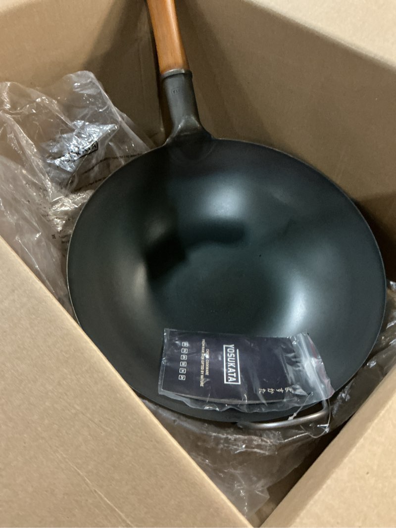 Condition photo showing Good Condition for yosukata 13.5" carbon steel wok pan – pre-seasoned flat bottom pow wok for stir fry, bbq, grill & camping – traditional japanese chinese cookware – compatible with induction, electric, gas, open fire