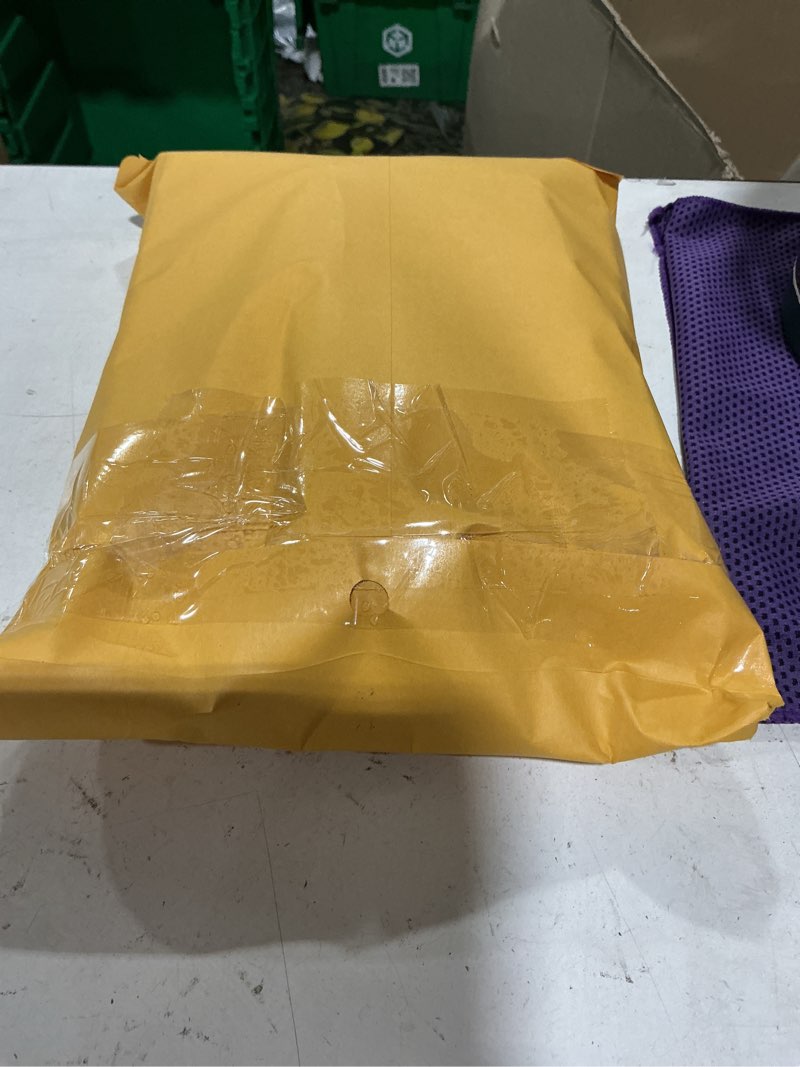 Condition photo showing As Is for 4 assorted phone cases 
