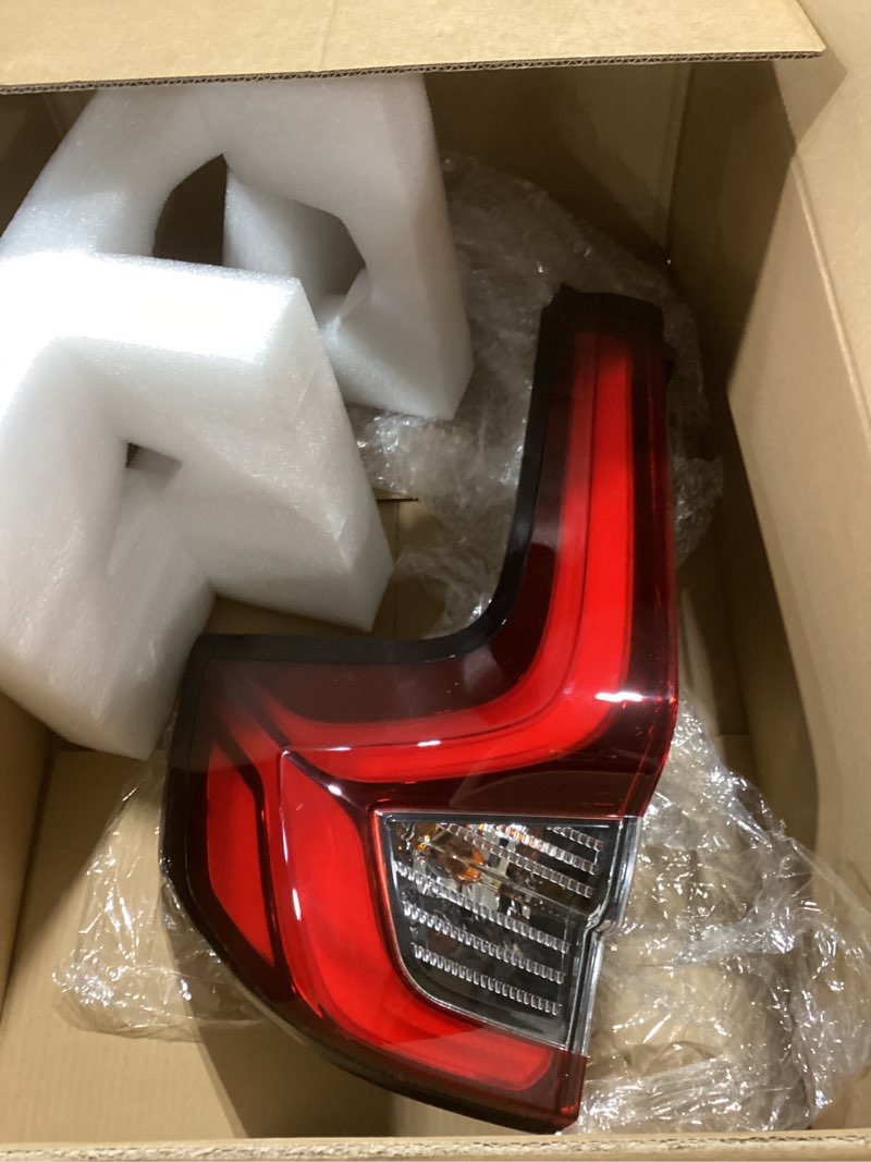 Condition photo showing Good Condition for huray led tail light for honda crv 2023 2024 oe [335003a0a01 ho2805127] rear lamp replacement (outer passenger side (right))