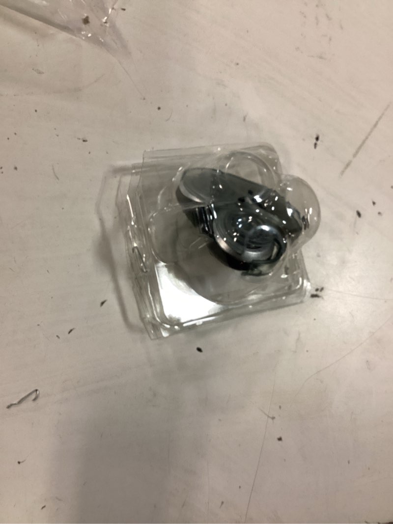 Condition photo showing Good Condition for sh90 replacement rotary heads for philips norelco shavers series 9000, new version of metal wheel buckle and upgrade double-layer precision blades
