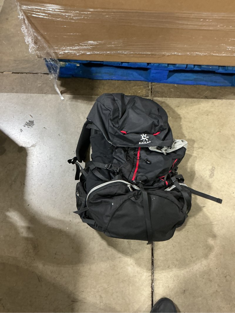 Condition photo showing Good Condition for kaila wind tunnel lightweight trekking backpack