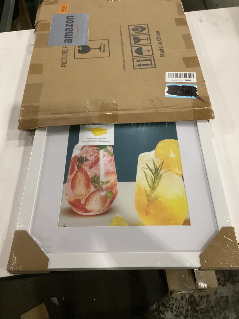 Condition photo showing Good Condition for threelove 14x18 frame black, display picture 10x14 with mat or 14x18 without mat, photo poster picture frame wall mounting home decor, 1-pcs 14x18 black-1pcs