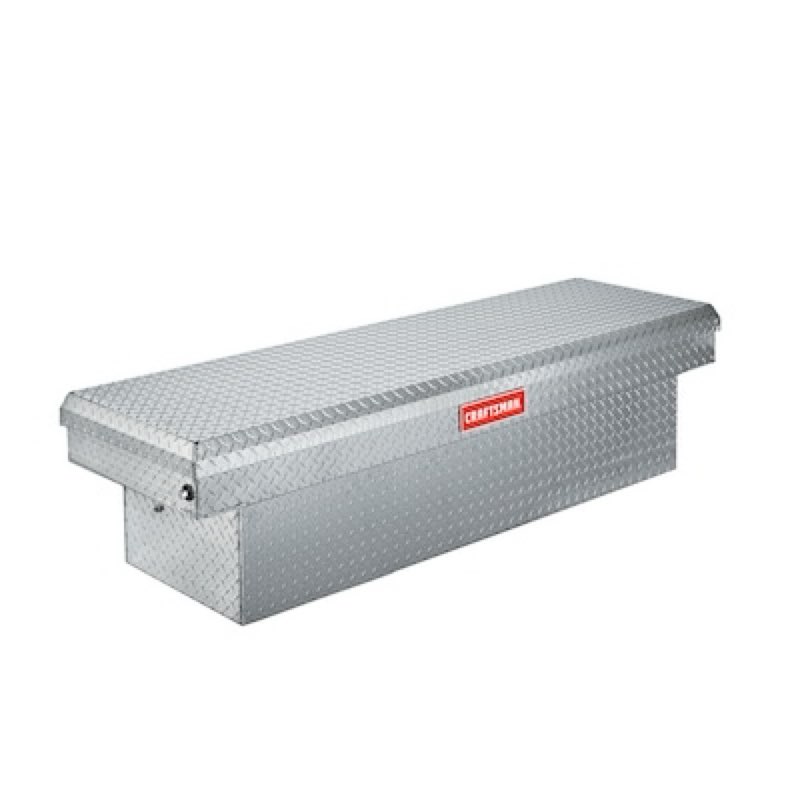 craftsman 71.3-in x 19.5-in x 17.2-in silver aluminum crossover truck tool box