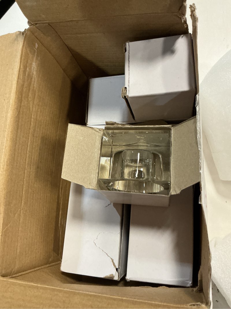Condition photo showing Good Condition for 4 Pcs Clear Crystal Candle Holders, 2×2×1.6 inch Square Tealight Candle Holders Solid Square Tea Light Holders for Table Centerpiece Wedding Decor and Dinner Party Home Decor Candlelight
