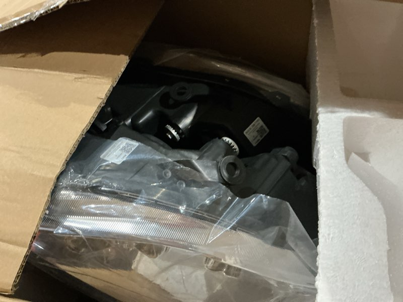 Condition photo showing Good Condition for weelmoto headlight for lexus rx300 1999 2000 2001 2001 2003 chrome housing amber reflector left+right side