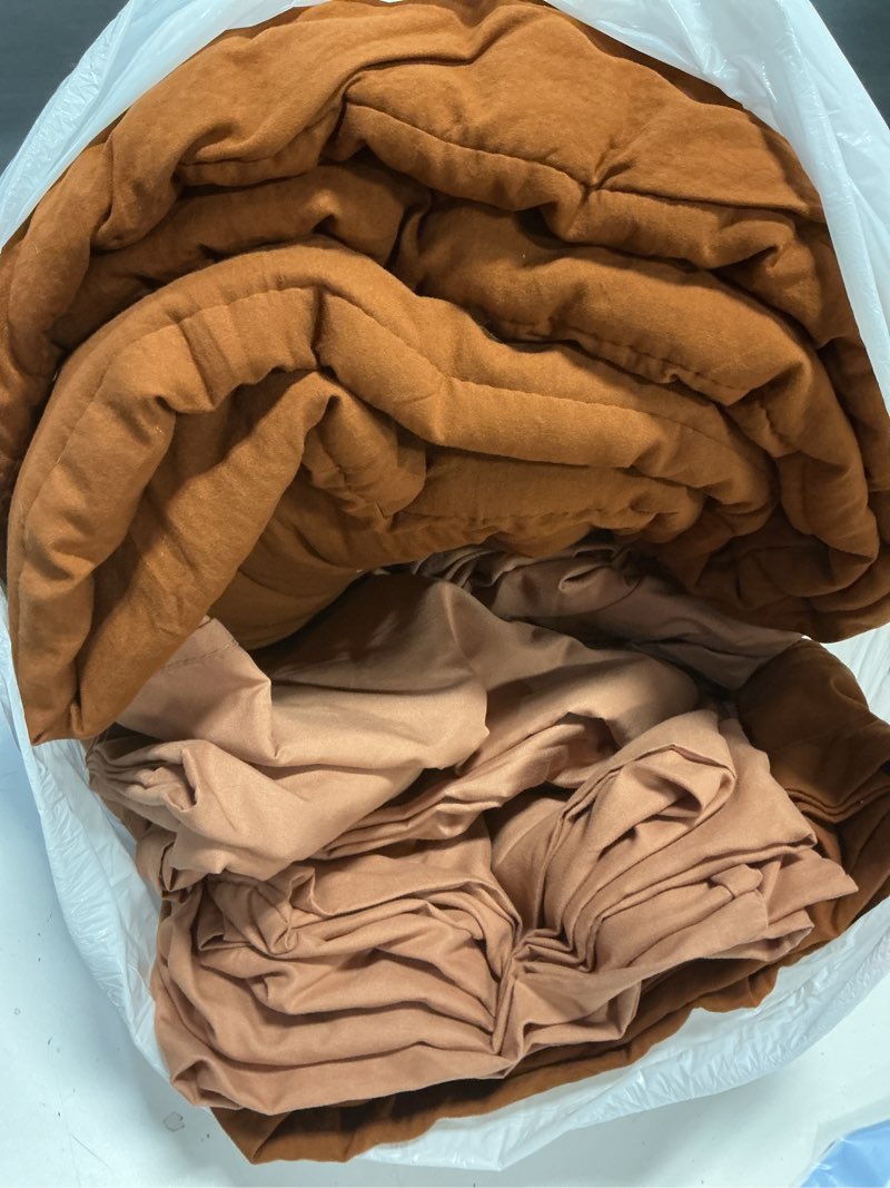 Condition photo showing As Is for WRENSONGE Full Size Comforter Sets- 7 Pieces Soft Terracotta Bed in a Bag with Fitted Sheet, Flat Sheet, 2 Pillow Shams, 2 Pillowcases, Warm Bedding Sets for All Season Terracotta 7Pcs-Full(80"*90")
