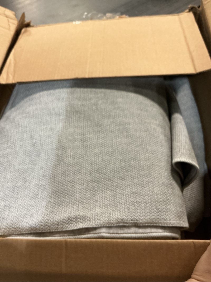 Condition photo showing Good Condition for LIVEBOX Washable Area Rug 8x10 - Large Boho Living Room Rug Vintage Grey Rugs for Bedroom, Non-Slip Retro Floral Carpet Print Distressed Accent Rugs for Dining Room Home Office 8' x 10' (Rectangular) Silvergray