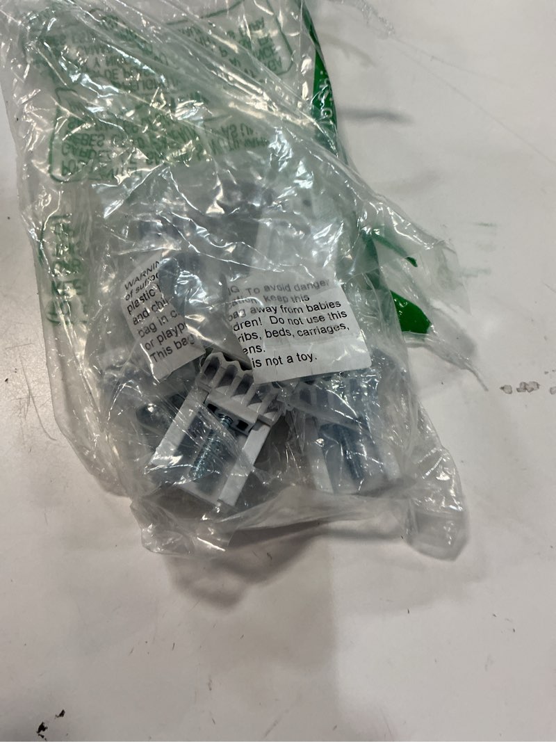 Condition photo showing Good Condition for 5 pack window locks, diecast durable design, compatible with horizontal and vertical window, fit 1/16 inch(0.16cm) up to 1-1/2 inch long version wide rail easy installation enhanced safety 5 1-1/2 inch long version