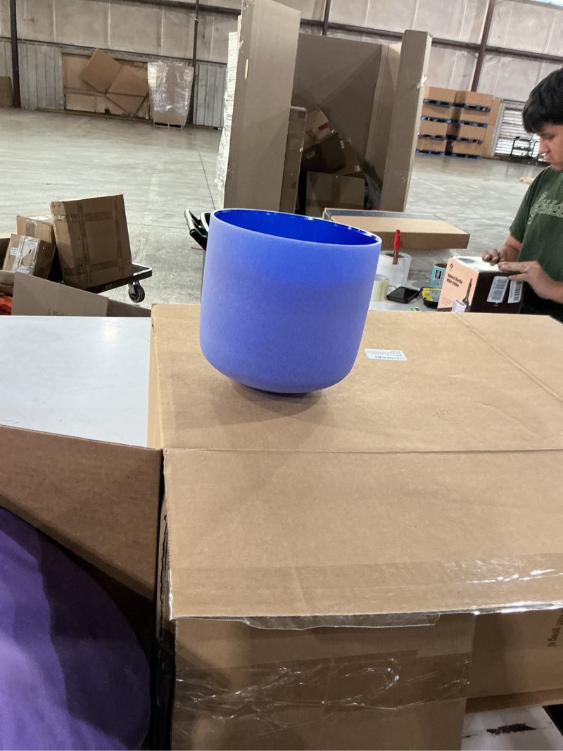 Condition photo showing Good Condition for cvnc crystal singing bowl set of 7 for sound healing black 6“-12” | 432hz frosted black chakra quartz set, sound meditation,mindfulness,relaxation, with 2 case bags and rubber mallets 6"-12" black