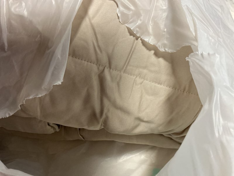 Condition photo showing As Is for bamboo dream comforter cal king