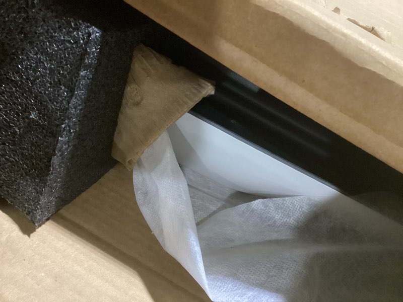 Condition photo showing Good Condition for RealTruck UnderCover Elite LX One-Piece Truck Bed Tonneau Cover | UC1138L-50 | Fits 2014 - 2018, 2019 Limited GMC Sierra 1500 50(GAZ)(WA8624) - Olympic White 5' 9" Bed (69.3") Olympic White 5.7' Bed