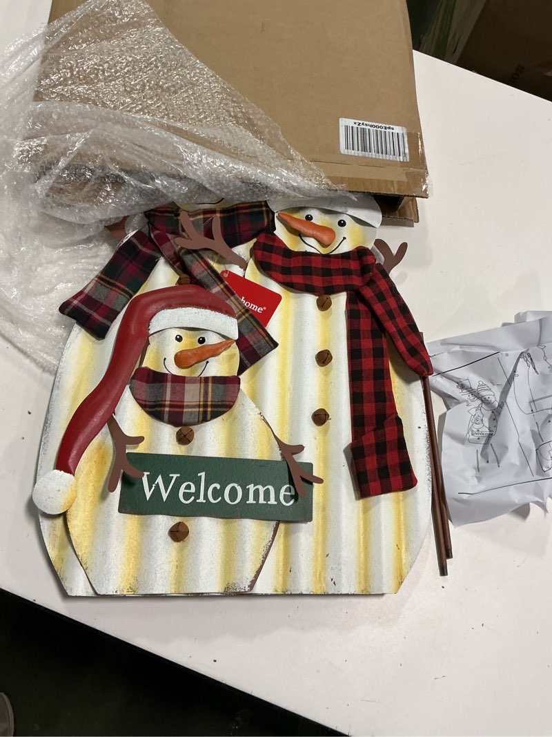 Condition photo showing New/Like New for Glitzhome 30" H Metal Christmas Snowman Family Yard Stake, Holiday Decorations Outdoor Standing Hanging Display, Xmas Holiday Wall Ornament for Lawn Outdoor Holiday Decoration