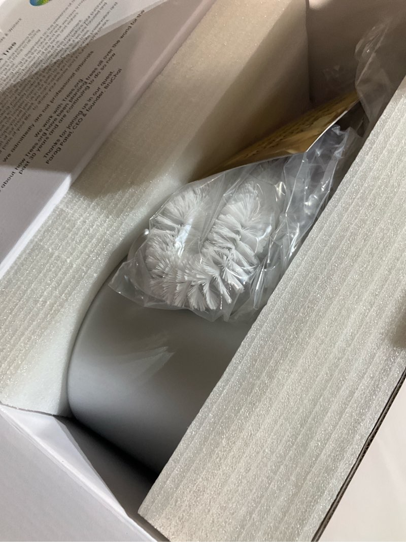 https://lotting-media.assets.bidfta.com/lotting_9ebfc7ce-ac76-41d8-9ad6-7acb2fa1a5ff