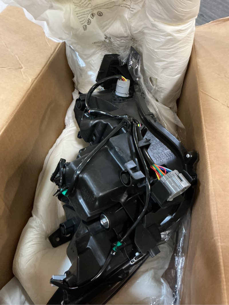https://lotting-media.assets.bidfta.com/lotting_9ec7edf2-aa99-408d-aa58-378cb4015a0e
