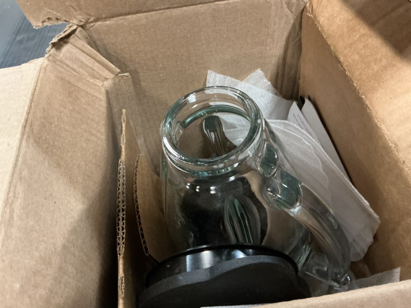 Condition photo showing Good Condition for Oster® Classic Series 8-Speed Blender with 6-Cup Glass Jar, Gray