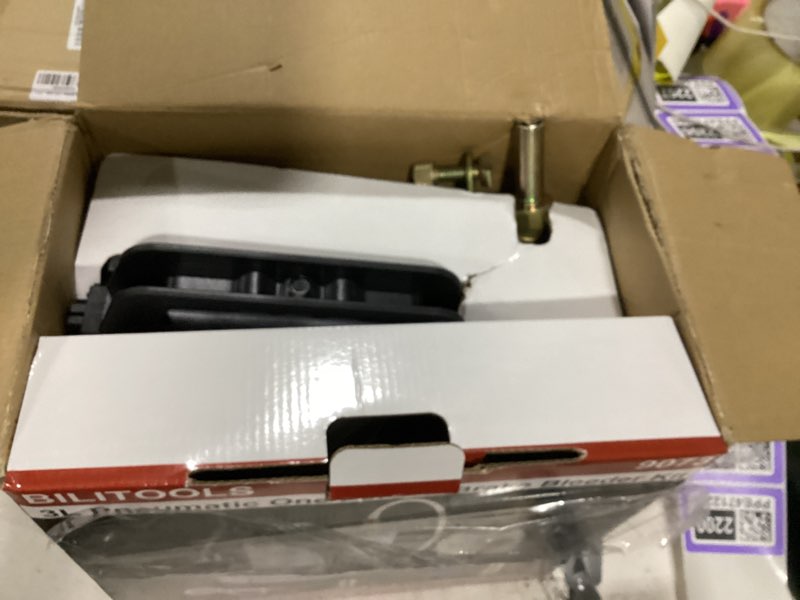 Condition photo showing As Is for bilitools 3l brake bleeder vacuum pump kit air compressor, universal one person pneumatic brake system clutch fluid bleeding extractor tool with adapters & 1l refilling bottle