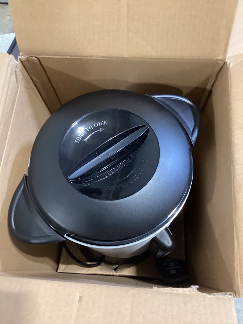 Condition photo showing Good Condition for Hamilton Beach 45cup Urn 40519