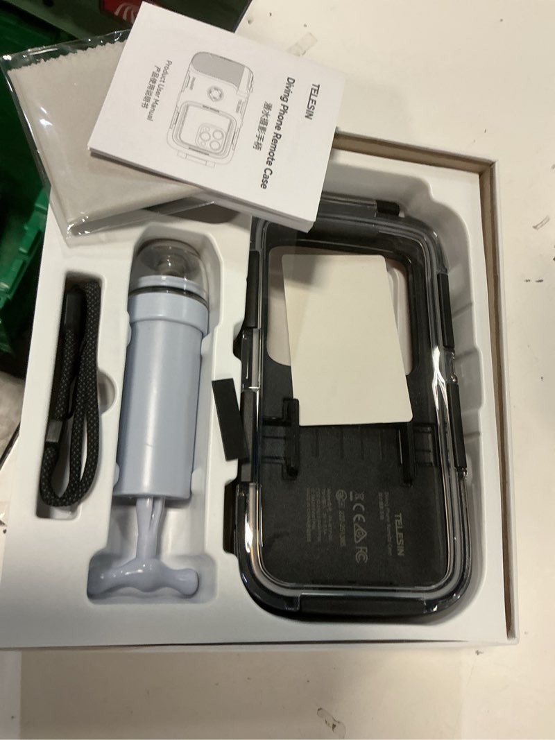 Condition photo showing Good Condition for Underwater Waterproof Diving Snorkeling Phone Case,Universal Underwater Photo & Video Diving Housing Handle Grip for iPhone 16 15 14 13 12 11 Pro Max/XS/X Samsung Galaxy and More Phones (20M/65ft)