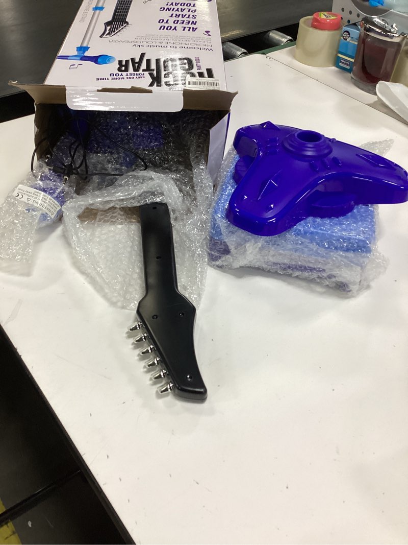 Condition photo showing Good Condition for deAO Musical Guitar Play Set,Adjustable Height Microphone,Amplifier Set with Stand,Music Light Karaoke Music Toys Birthday for Kids Boys Girls Blue