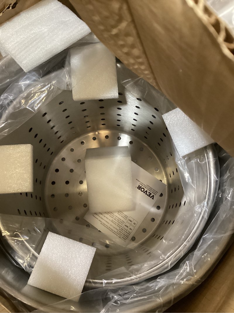 Condition photo showing Good Condition for vevor stainless steel stockpot, 42 quart large cooking pots, cookware sauce pot with strainer, lid, and handle, heavy duty commercial grade stock pot, sanding treatment, for large groups events silver 42 quarts