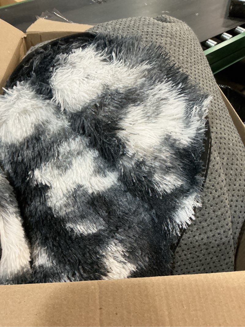 Condition photo showing As Is for Fluffy Rug for Living Room Shaggy Area Rug High Pile Fuzzy Rug Non-Slip Indoor Floor Carpet Plush Area Rugs for Living Room Tie Dye Black White 6x9 Black White 6' x 9' (Rectangular)