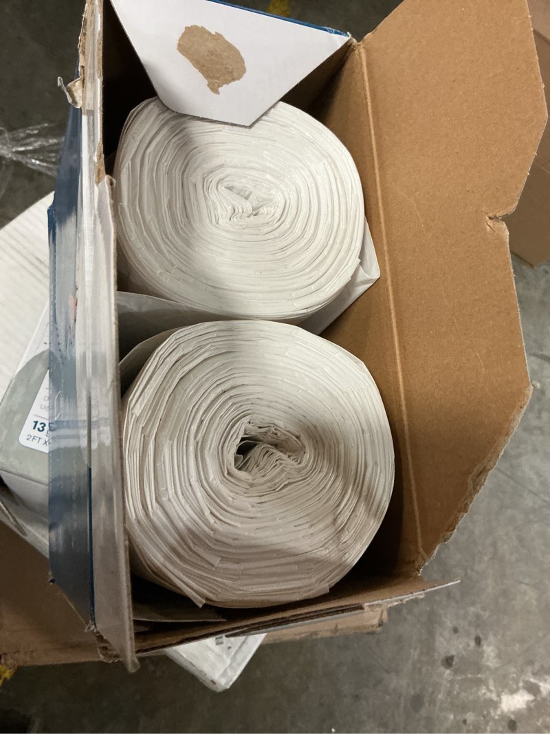 Condition photo showing New/Like New for office depot trash bags, 13 gallons, box of 200, dp09288