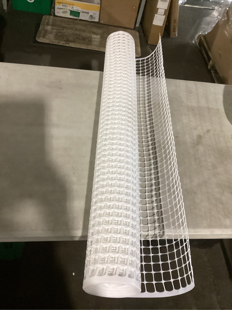 Condition photo showing Good Condition for slm404850-wh square mesh barrier fence, 140 lb. tensile strength, 4' x 50', white