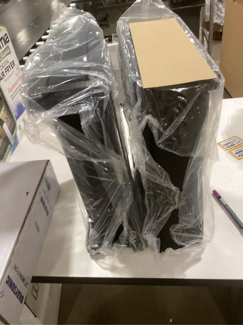 Condition photo showing Good Condition for SPORT BEATS Stadium Seats with Back Support Bleacher Chairs with Back and Cushion Thick Padded Bleacher Seats Includes Shoulder Strap Black 2pcs Regular - 17" W x 12" D x 16.5" H Regular - 17"W x 12"D x 16.5"H Black 2