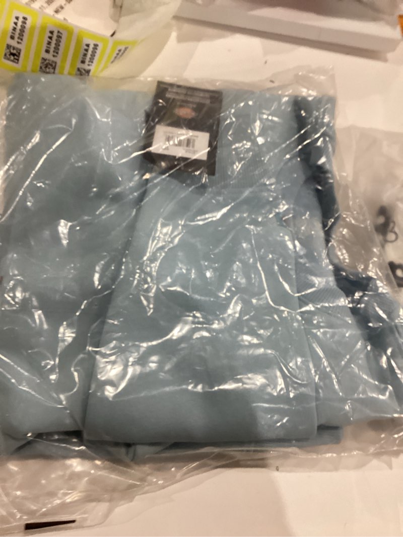 Condition photo showing New/Like New for Dickies HEAVYWEIGHT WORDMARK CREW FLEECE