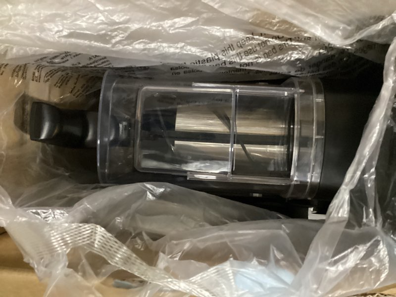 Condition photo showing Good Condition for slush-ease 88 oz. total / 64 oz. drink capacity slushy maker with touchscreen and 5 functions