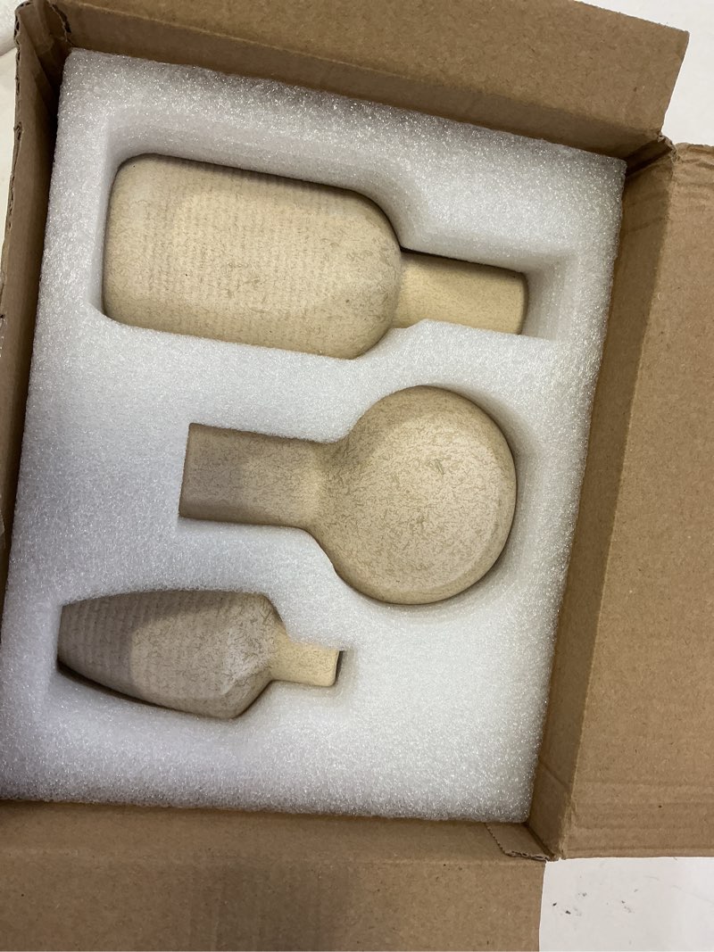 Condition photo showing Good Condition for DN DECONATION Ceramic Vase Set of 3, Small Vases Home Decor Boho Rustic Farmhouse for Pampas Grass & Dried Fresh Flowers, Modern Decorative Vases for Living Room, Bedroom, Entryway, Shelf, Table Decor Beige