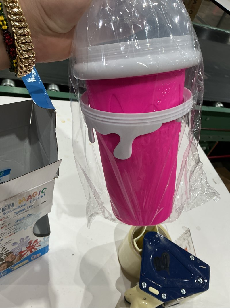 Condition photo showing Good Condition for roedeer large slushie cup 500ml,frozen magic slushy cup maker,diy homemade ice cream,milk shake,drinks smoothie,fruit juice slush cup,cool stuff gifts for kids and family - pink