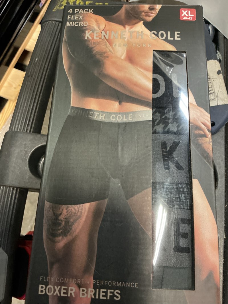 Condition photo showing New/Like New for 4 pack kenneth cole ny stretch boxer briefs blk/grey men's xl