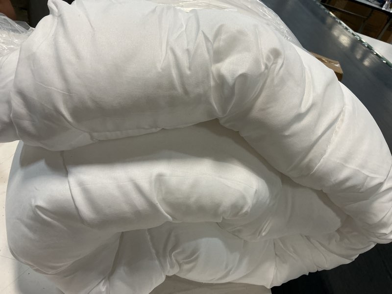 Condition photo showing Good Condition for cohome queen size cooling comforter - down alternative duvet insert | all-season quilted comforter, luxury hotel breathable soft bedding, anti-clump tech & 8 tabs, reversible,white 88" x 88"