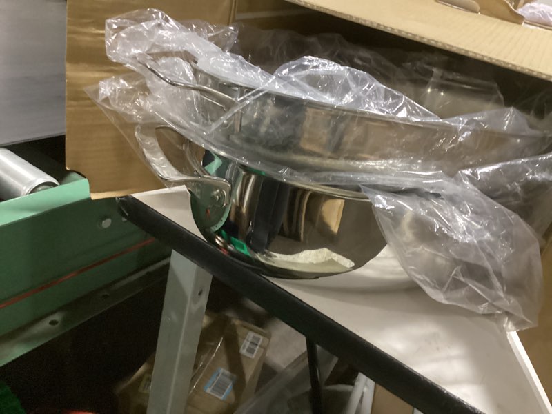 Condition photo showing New/Like New for viking 3-ply oval roasting pan, 8.5 quart, stainless steel kitchen cookware with metal induction lid and rack, great for turkey, dishwasher and oven safe, silver oval roaster with metal induction lid