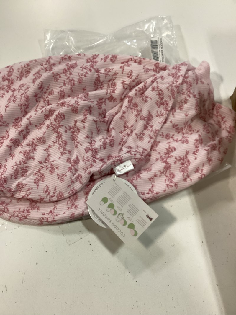 Condition photo showing Good Condition for COCOON SWADDLE 