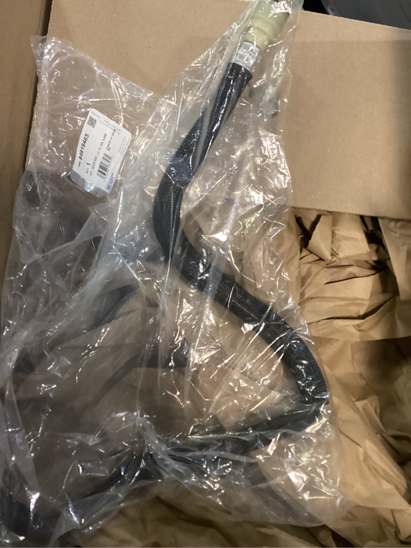 Condition photo showing Good Condition for GM Genuine Parts 84919465 Heater Inlet Hose