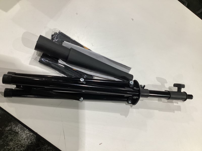 Condition photo showing Good Condition for Baseball Softball Tee Batting Tee for Hitting T tee Ball Set Stand Baseball Softball Hitting Pitching Screen Net for Kids Teens Batting Net Set Training Equipment W/Carry Bag for Outdoor Large Batting Tee